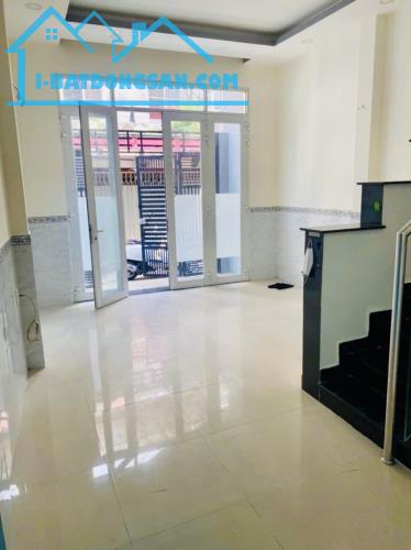 NHÀ 2 TẦNG 3 PN BTCT KIÊN CỐ - DT 62M2 - NGANG 4M - NỞ HẬU CHỮ L - P6 QUẬN 8 - CHỈ 4.2 TỶ - 4