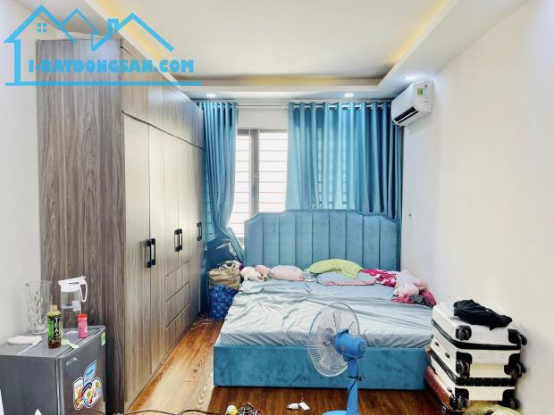 Bán gấp nhà phố Khương Hạ, Thanh Xuân, nhà đẹp, ngõ thoáng, gần hồ Khương Hạ