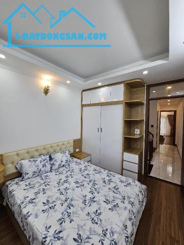 Bán nhà Nguyễn Văn Cừ 38m2, 5 tầng, lô góc 2 thoáng, ô tô vào nhà - giá nhỉnh 8 tỷ - 1