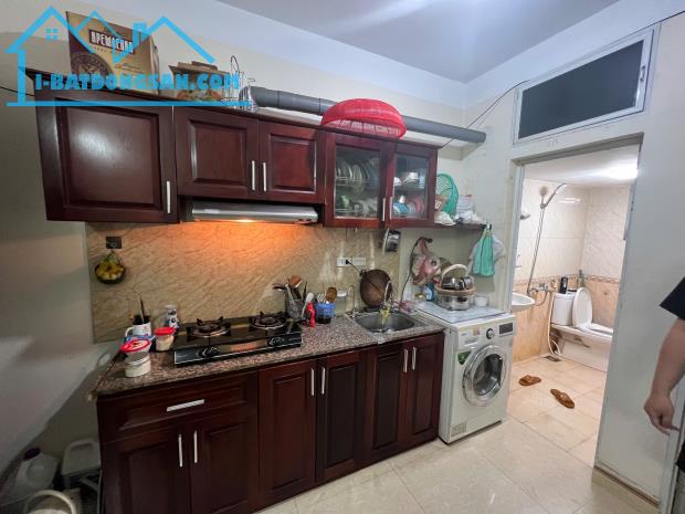 Cho thuê căn hộ CCMN Thái Hà 5.5 Triệu Full đồ, ở gđ, nhóm 4 người - 1