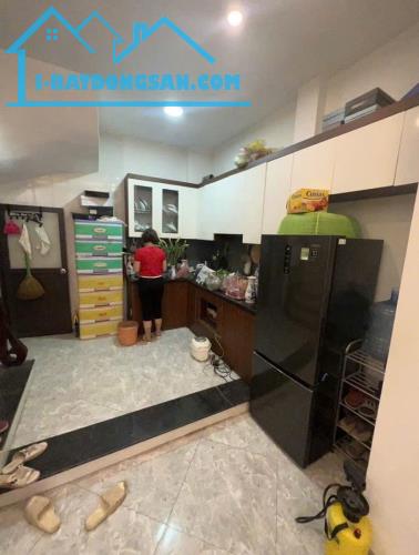 Bán nhà Hoàng Mai, 5T, MT 5,5m, 6,5 tỷ, Lh: 0984417892. - 1