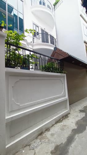 Bán nhà Xuân La: 77m, 4 tầng, giao thông thuận tiện, oto tránh - 1