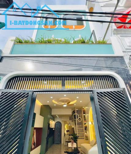 Kẹt tiền bán gấp nhà đường Võ Văn Tần, P.3, Quận 3 . Giá 2 tỷ 790. Còn Thương lượng.