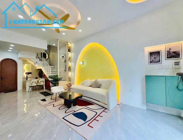 Kẹt tiền bán gấp nhà đường Võ Văn Tần, P.3, Quận 3 . Giá 2 tỷ 790. Còn Thương lượng. - 1