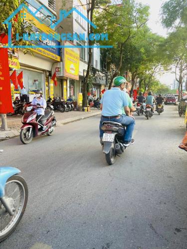 Tòa văn phòng Vũ Tông Phan, Ô tô, dt 43m 7 tầng TM 4.6m mặt, Giá 16 tỷ. Lh 0796193699