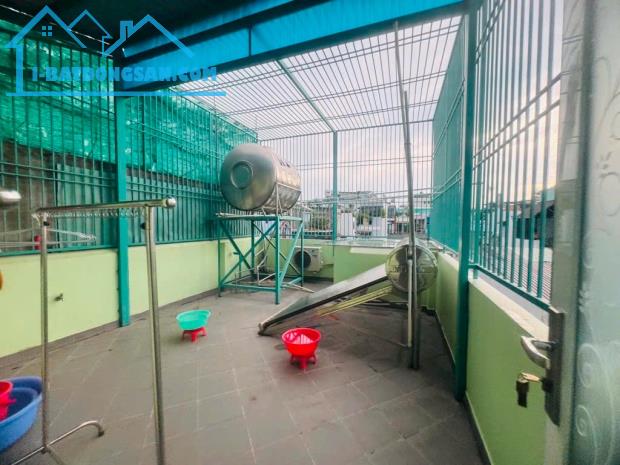 NHÀ ĐẸP 3 TẦNG-4.2Mx24M-20M RA MẶT TIỀN NGAY CHỢ PHẠM VĂN BẠCH - 5