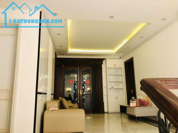 BÁN BIỆT THỰ - LẠC LONG QUÂN - TÂY HỒ - 210M2 - SỔ ĐỎ - 2