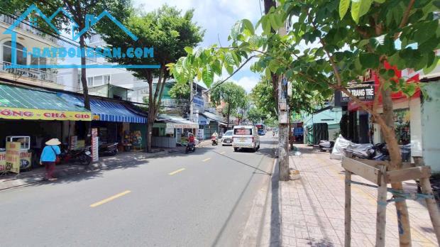 Bán nhà mặt phố Tân Hòa Đông, Q.6, 10 tỷ, sổ hồng