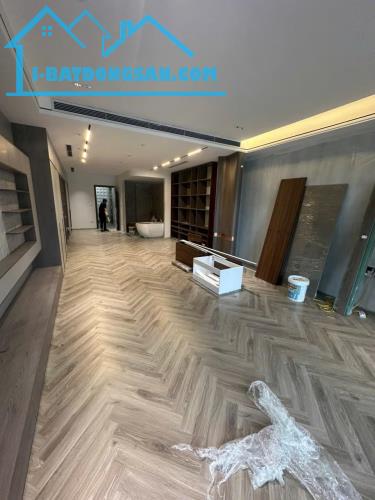 💜💜TUYỆT PHẨM NHÀ PHỐ NGUYỄN VĂN CỪ 101M2X7T MT 5M CHÀO 26.8 TỶ - GARA Ô TÔ 2-3 CHIẾC - F - 2