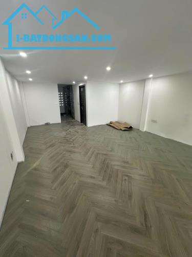 💜💜TUYỆT PHẨM NHÀ PHỐ NGUYỄN VĂN CỪ 101M2X7T MT 5M CHÀO 26.8 TỶ - GARA Ô TÔ 2-3 CHIẾC - F - 4