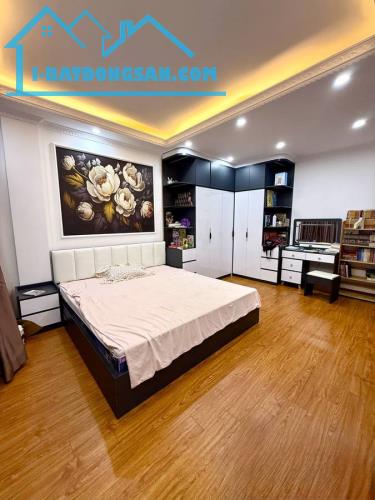 SIÊU PHẨM TÂY SƠN 31M CHỈ 9.7 TỶ- NHÀ ĐẸP Ở NGAY – Ô TÔ LÙI CỔNG - TẶNG FULL NỘI THẤT - 2