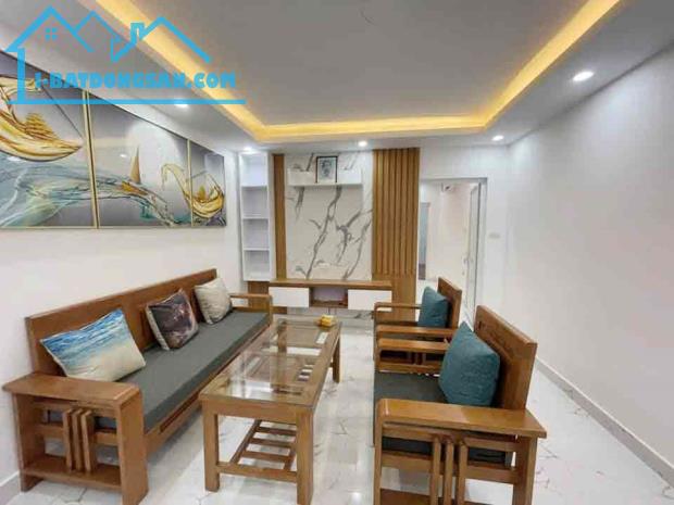 Bán nhà Thuỵ Khuê, Tây Hồ, gần ôtô, 60mx4t, 10.8 tỷ, 0985696268