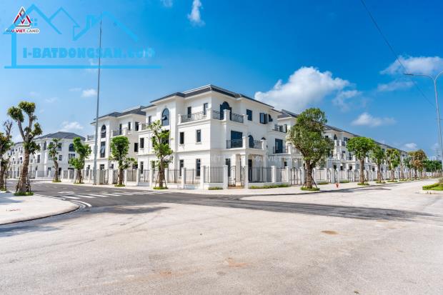 BÁN BIỆT THỰ 3 TẦNG VỊ TRÍ VÀNG, SỔ SẴN NGAY KHU LIÊN CƠ TỈNH THANH HÓA CHỈ HƠN 10 TỶ