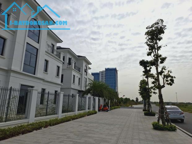 BÁN BIỆT THỰ 3 TẦNG VỊ TRÍ VÀNG, SỔ SẴN NGAY KHU LIÊN CƠ TỈNH THANH HÓA CHỈ HƠN 10 TỶ - 1