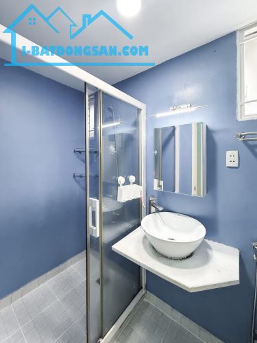 BẠCH ĐẰNG P15 BÌNH THẠNH - 32m2 ( 3.5 x 9) VUÔNG NỞ HẬU - 2 TẦNG 2PN - CHO THUÊ 120TR/N - 2