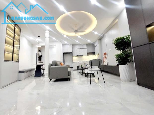 Nhà đẹp Lê Đức Thọ 51m2*5T, mt 4.5m kinh doanh, gần ô tô, 2 thoáng, nở hậu 8.6 tỷ - 1