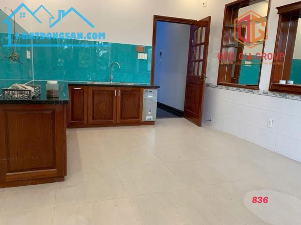 Cho thuê nhà nguyên căn mới tinh MT Nguyễn Ái Quốc, chỉ 25tr/tháng - 3