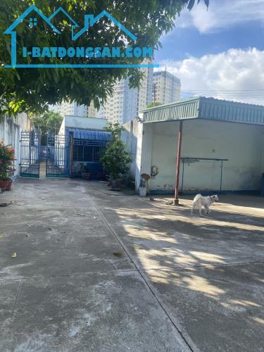 CHỦ NHÀ LỚN TUỔI CẦN BÁN TÀI SẢN CHỮA BỆNH CHO CHỒNG GẦN 1000 M2 THỔ CƯ 100% GẦN BV ĐỒNG - 2