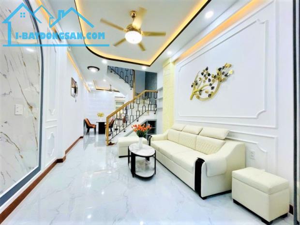8 TỶ TL - NHÀ MỚI TRUNG TÂM QUẬN 10 - SÁT MẶT TIỀN - ~40M2 3 TẤM 3PN - NỘI THẤT CAO CẤP