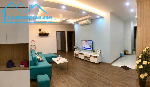 Cho thuê cc K35 Tân Mai – Hoàng Mai, 90m, 3PN, full đồ, 14,5tr, Vào luôn