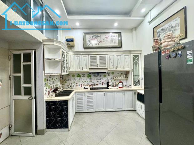 PHÂN LÔ Trần Vỹ nhà đẹp 50m2*5T, mt 4m kinh doanh, ngõ thông ô tô, 2 thoáng 15.7 tỷ - 2