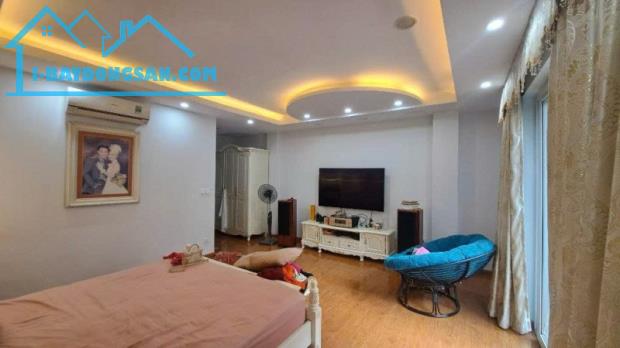 Bán nhà Nguyễn Văn Cừ,Long Biên 6 tầng,52m,mt5.4m oto tránh nhỉnh 15 tỷ - 3