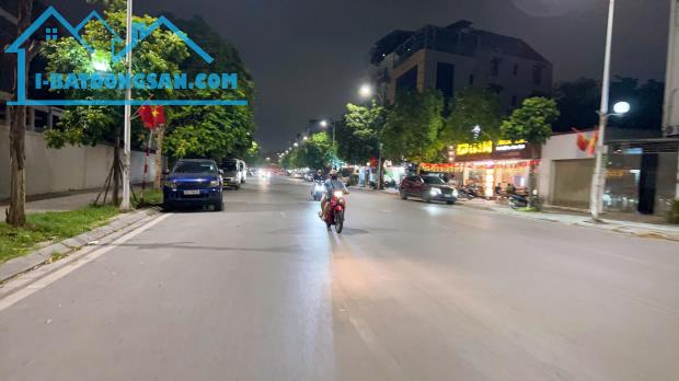 GIÁ ĐẦU TƯ, BÁN ĐẤT TẶNG NHÀ CẤP 4 NGỌC THỤY 55M, MT 6.2M, NỞ HẬU, LÔ GÓC, Ô TÔ THÔNG, KD. - 4