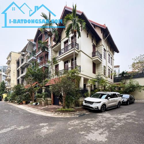 CỰC HIẾM! Bán nhà phân lô vỉa hè Ôtô tránh Cát Linh - Giảng Võ 75m² * 5 tầng giá 26 tỷ - 3