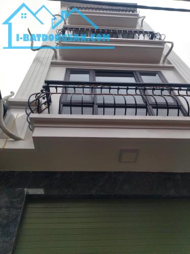 Đại Từ - Ngay hồ Linh Đàm, Nhà mới 6 tầng, thang máy, sổ nở hậu phong thuỷ chỉ 13,6 tỷ