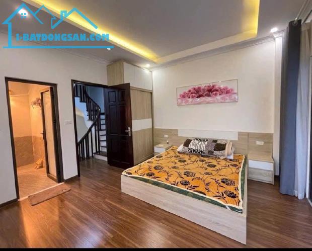 Cần Bán Nhà Ngọc Lâm Long Biên | 5Tầng Lô Góc Vị Trí Trung Tâm Không Gian Rộng | 8Tỷ - 2