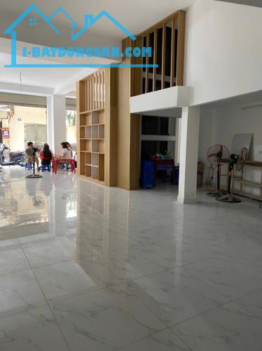 Phố Lương Sử C,Đống Đa-93M x6T-MT 7.5M-Kinh Doanh-Ô Tô-Thang Máy-Dân Chỉ Tốt-chỉ 25.9 tỷ
