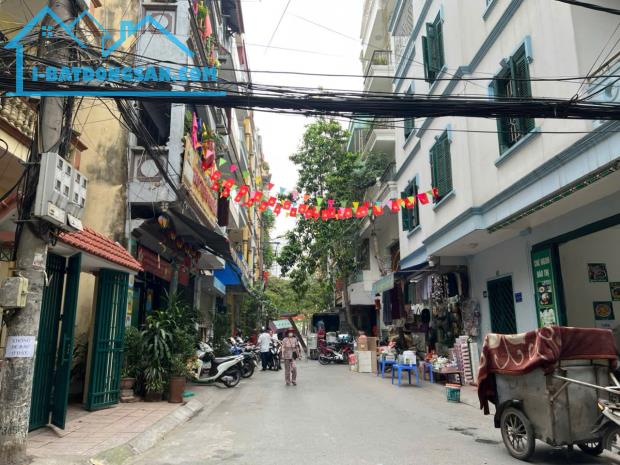 Bán nhà mặt ngõ lớn Khuất Duy Tiến, giá 15 tỷ hơn - 1
