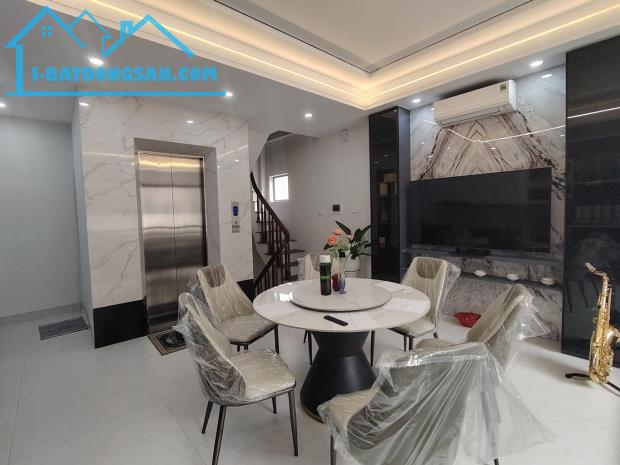 Bồ Đề - Đúng 10 nhà ra đường ô tô thông, ngõ trước nhà ô tô nhỏ - 1