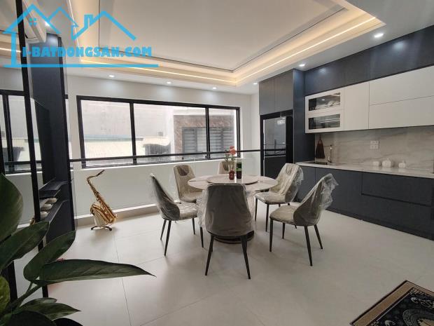 Bồ Đề - Đúng 10 nhà ra đường ô tô thông, ngõ trước nhà ô tô nhỏ - 2