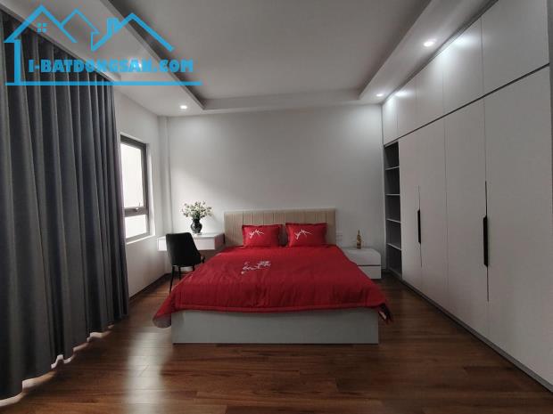Bồ Đề - Đúng 10 nhà ra đường ô tô thông, ngõ trước nhà ô tô nhỏ - 3