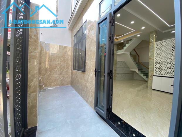 Cạnh Tên Lửa-Tỉnh Lộ 10 hẻm xe hơi nhà 3 tầng 6×9m chỉ 5 tỷ 650 - 3