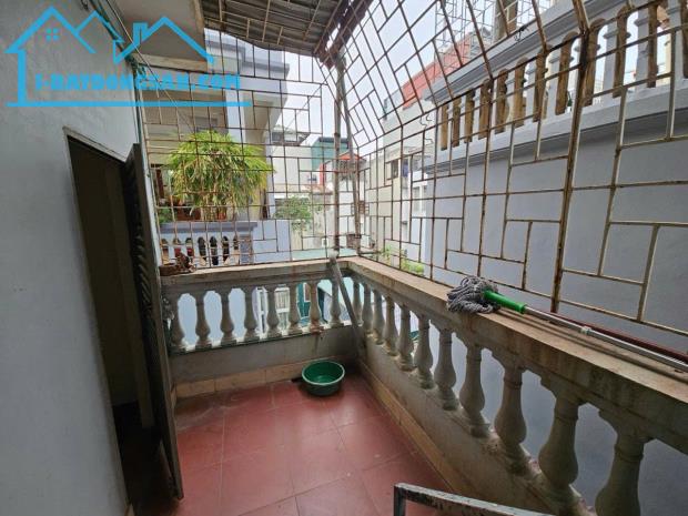 BÁN NHÀ PHỐ THÁI THỊNH LÔ GÓC 3 THOÁNG - CÁCH MẶT PHỐ 30M - 3