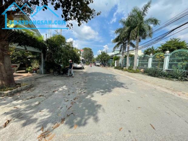 Bán BIỆT THỰ ĐẲNG CẤP GIỚI THƯỢNG LƯU,Trung tâm Dĩ An(TPHCM) - 4