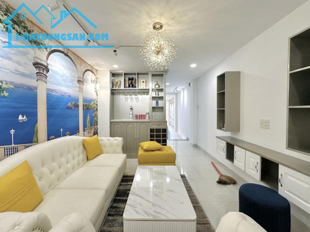 GẤP BÁN NHÀ 5 TẦNG, HẺM Ô TÔ GẦN MT - TRẦN KHẮC CHÂN - QUẬN 1 - NHỈNH 13 TỶ - 2