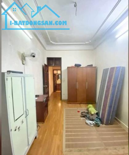Cho thuê nhà ngõ Thống Nhất, Đại La 4 tầng x 32m2, 3PN, 3 vệ sinh, 10 Triệu/tháng - 2