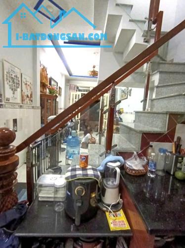 Bán Nhà Bình Tân, Ngay Chợ Da Sà, Khu Tên Lửa, 2 tầng đúc BTCT, 40m2, chỉ 3 tỉ nhỉnh - 4