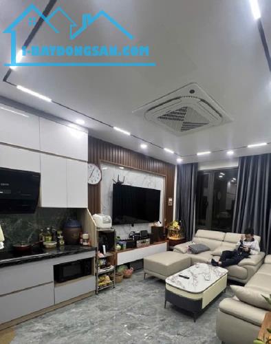 🔥🔥🔥 SÂN GOLF LONG BIÊN – PHÂN LÔ QUÂN ĐỘI 918 – LÔ GÓC – THANG MÁY – GARA – GIÁ CHỈ 9.5 - 1