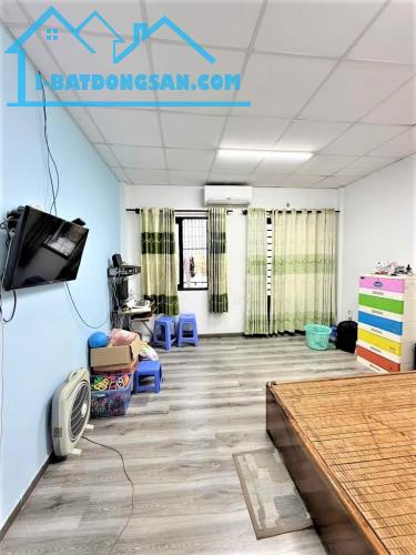 6 TỶ TL - NHÀ HOÀNG HOA THÁM P13 TÂN BÌNH - KẾ BÊN NHÀ GA T3 - 58M² 2 TẤM ĐÚC ĐẸP VUÔNG A4 - 3