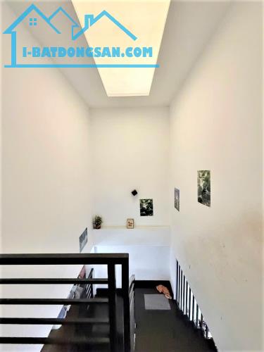 6 TỶ TL - NHÀ HOÀNG HOA THÁM P13 TÂN BÌNH - KẾ BÊN NHÀ GA T3 - 58M² 2 TẤM ĐÚC ĐẸP VUÔNG A4 - 4