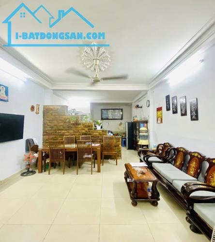 Bán nhà HXH Út Tịch, P4, Tân Bình, 81m2, 3 tầng, giá rẻ , sổ A4 - 1