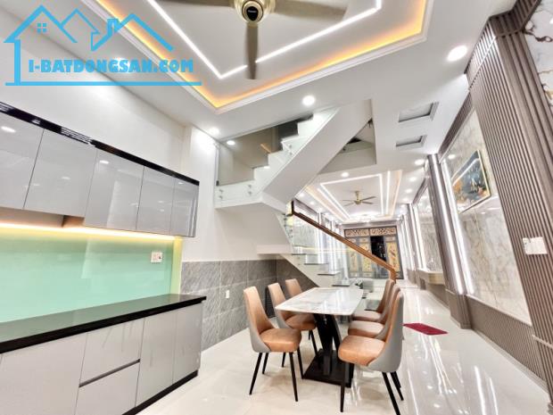 Bán nhà ĐẸP 1 Trệt 2 Lầu Dĩ An,đường nhựa 10m, full nội thất,gần TTYT - 1