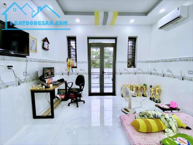 CỰC HIẾM!!! 8 TỶ TL - NHÀ 3 TẦNG MẶT TIỀN ĐƯỜNG 8M - KHU BÀU CÁT - TIỆN KINH DOANH/VP CTY - 3