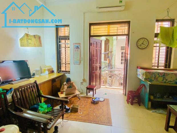 Bán nhà khu Trần Khát Chân, Phố Huế - ÔTÔ ĐỖ CỬA - 75 m2 x 4 tầng - Sổ đỏ đẹp, nở hậu - 1