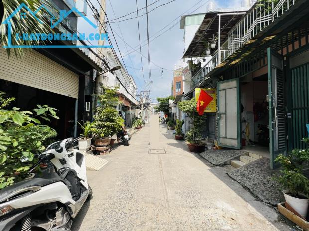 Bán Nhà C4 HXH Đường Số 11 Kênh Tham Lương Giáp Tân Phú 63m2 (4x16) Giá Tốt 4,45 Tỷ SHR - 2