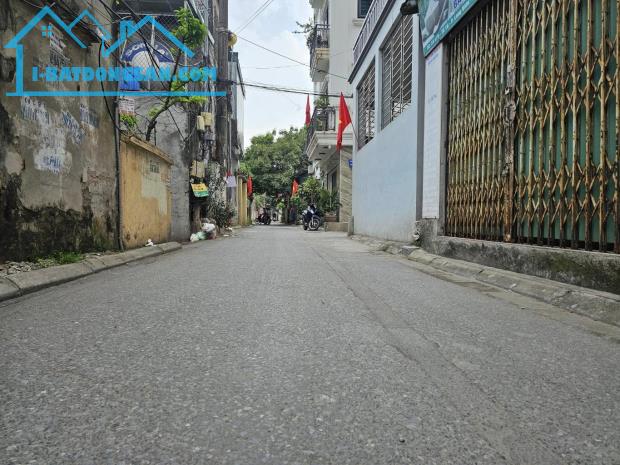 Bán đất tặng nhà C4 Ngõ 344 Ngọc Thuỵ 52m, lô góc, nở hậu oto tránh thông chỉ hơn 9 tỷ